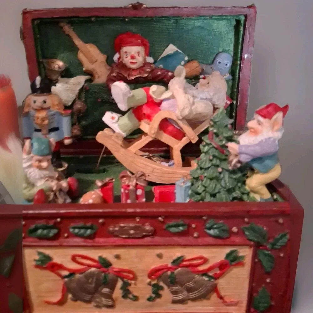 Vintage Santa w/Elves Animated Music Box Christmas Wind Up Decor Tested Works
